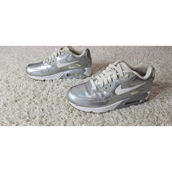 Nike Air Max 90 GS Metallic Silver size 4y - Picture 3 of 8